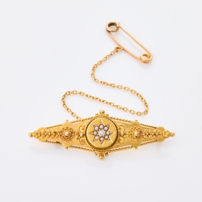 15ct Yellow Gold, Victorian, .04ct Diamond Accent Brooch