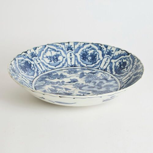 A Chinese Ming Dynasty Wanli Period Blue and White &lsquo;Bird and Flower&rsquo; Charger