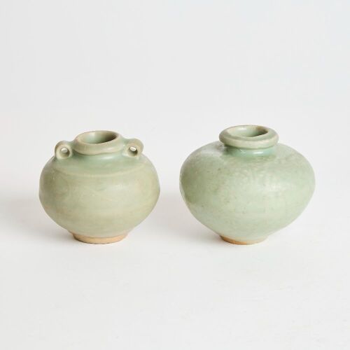 A Pair of Chinese Late Yuan to Early Ming Dynasty Longquan Celadon-glazed Small Jars