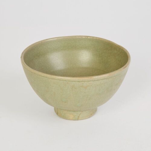 A Chinese Ming Dynasty Longquan Celadon-glazed Bowl (Nanyang Mark)