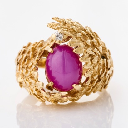 14ct Yellow Gold, 3.30ct Synthetic Star Ruby Ring