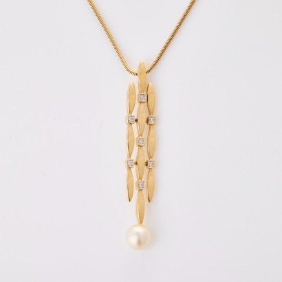 14ct Yellow Gold, .07ct Diamond / 7.6mm Pearl Pendant on 43cm Snake Chain