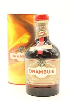 (1) Prince Charles Edward's Liqueur Drambuie, 40% ABV, 750ml (GB)