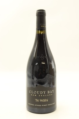 (1) 2021 Cloudy Bay Te Wahi Pinot Noir, Central Otago