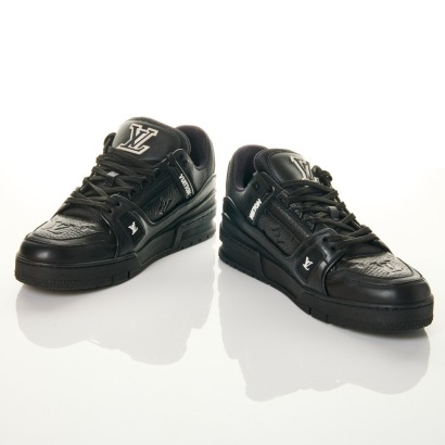 Louis Vuitton, Trainer Maxi Sneaker Size 6.5 with Box - Near new