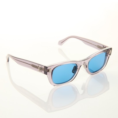 Louis Vuitton, LV Confidence Square Sunglasses with Box