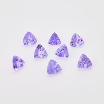 A Parcel of 8 Loose, 2.24ct Trillion Cut Tanzanites