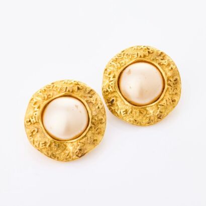 Chanel, Vintage Round Pearl Clip On Earrings with Box