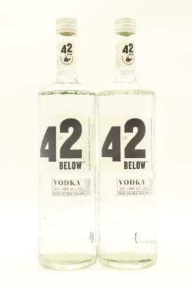 (2) 42 Below Vodka, New Zealand, 40% ABV, 1000ml