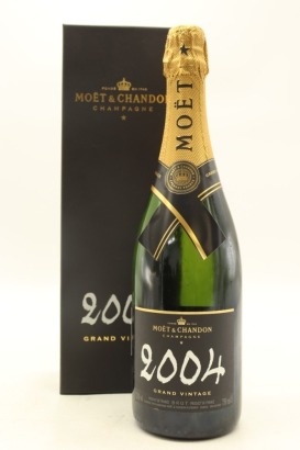 (1) 2004 Moet & Chandon Grand Vintage Brut, Champagne (GB)