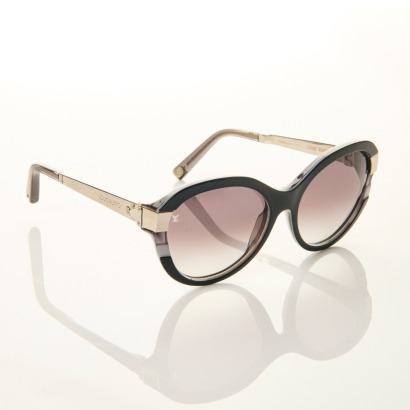 Louis Vuitton, Petit Soupcon Cat Eye Sunglasses ZO489W with Case