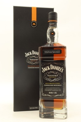 (1) Jack Daniels No 7 Sinatra Select, 45% ABV, 1000ml (GB)