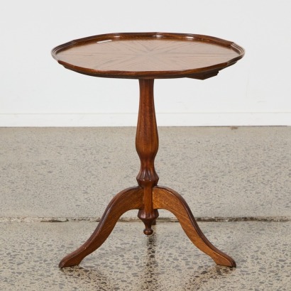 An Oak Inlay Side Table