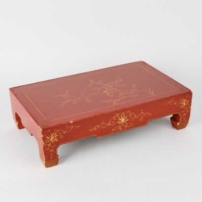 A Chinese Early 20th Century Red-lacquer and Gil 'Floral' Small Side Table