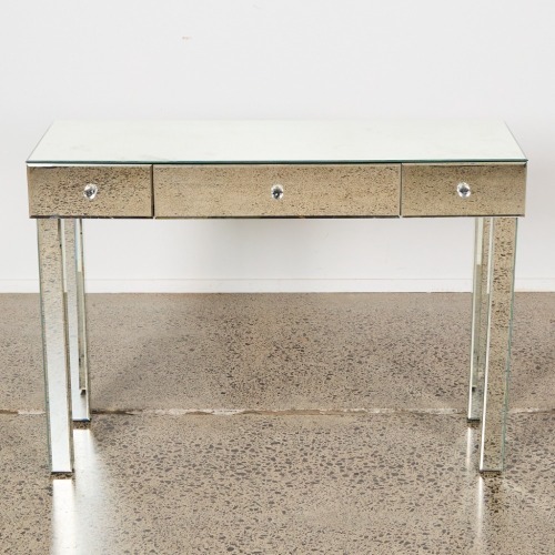 A Mirrored Hall Console