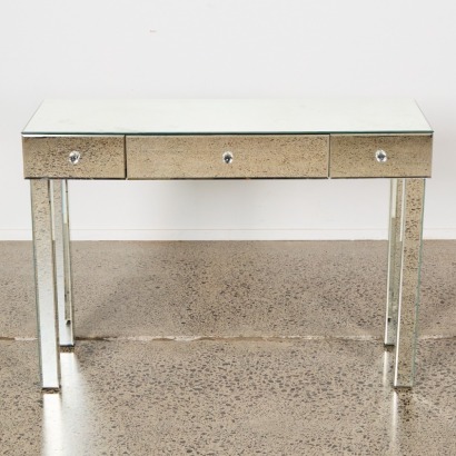 A Mirrored Hall Console