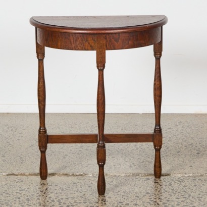 An Antique Oak Side Table