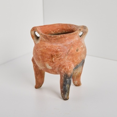 A Terracotta Tripod Vessel, Pre-Columbia