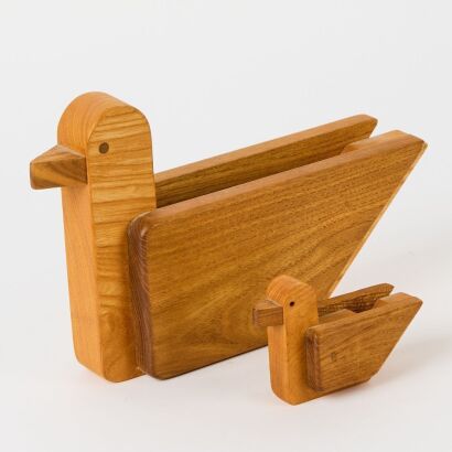 A Mum and Baby Duck Wooden Decoration