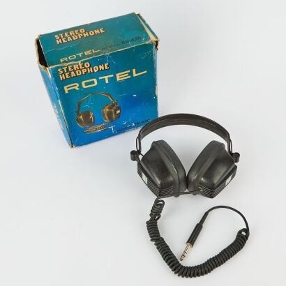 A Vintage Rotel Rh-430 Headphones
