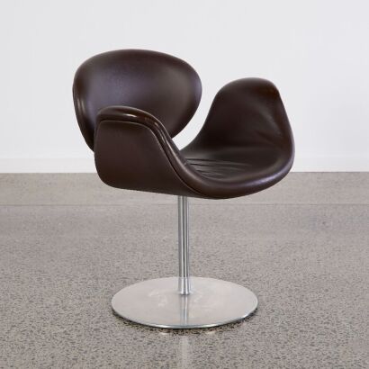 A Model F16 Tulip Chair by Pierre Paulin for Artifort
