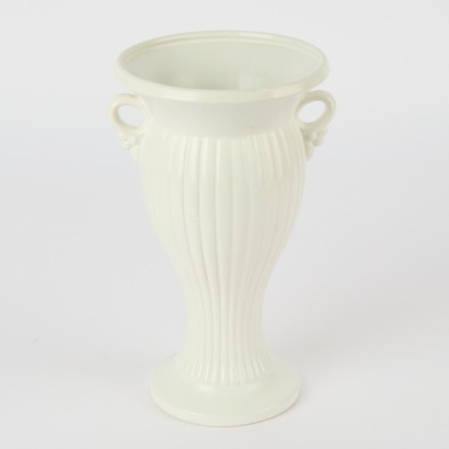 A Tall Crown Lynn Mantel Vase #2083