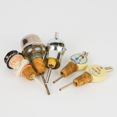A Set of Vintage Nib Pourers including Beefeater Gin and King George IV Scotch