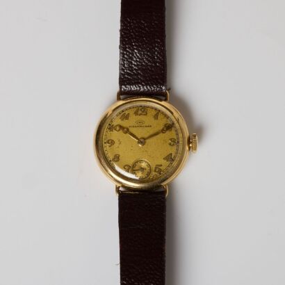 14ct Yellow Gold, IWC Hand-wound Rare Calibre 62 Wristwatch. circa 1930-40's