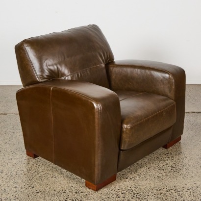 A Caprizi Leather lounge Chair