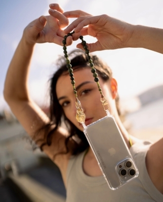 A Cantermelon natural stone phone chain: the Hariata