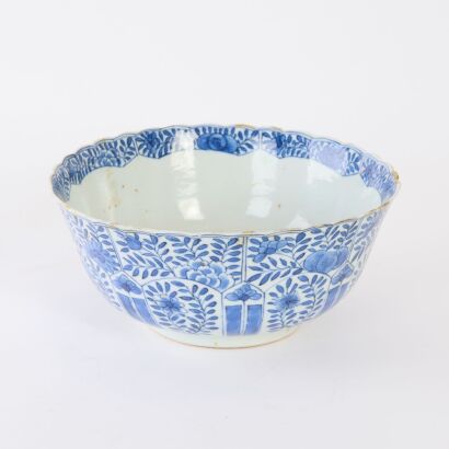 A Chinese Qing Dynasty Blue and White 'Floral' Lobed Bowl (Kangxi Mark)