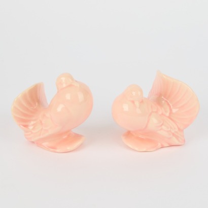 A Set of Two Porcelain Birds