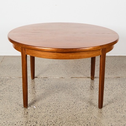 A Mid-Century Round Teak Fresco Dining Table from G-Plan, 1960