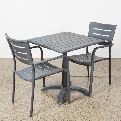 An Outdoor Aluminium Bistro Set