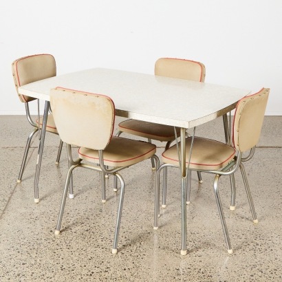 A 1950s Diner Style Dining Suite