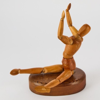 An Articulated Artist's Figure