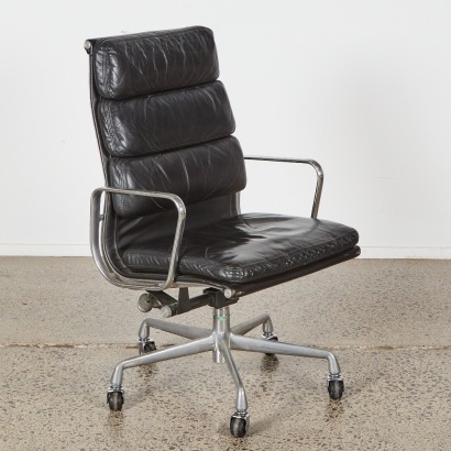 A Vintage Charles & Ray Eames 'Soft Pad' Management Chair by Herman Miller