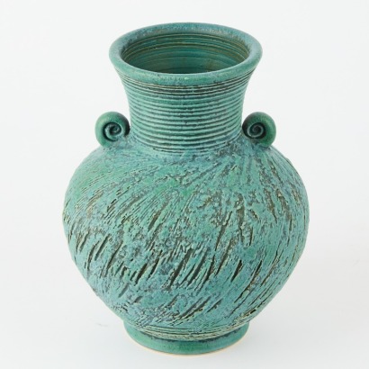 A Peter Shearer Pot with Koru Lugs