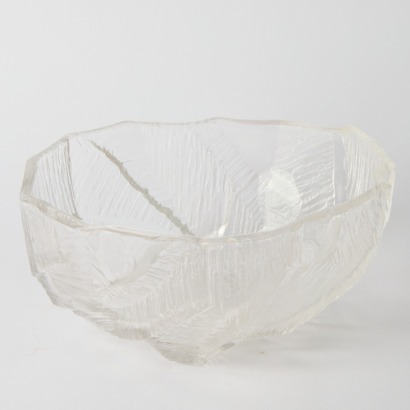 A Mid-century Ice Glass Hoya Bowl