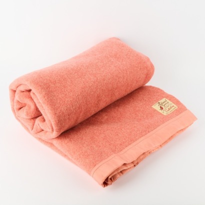 A Robinwul Vintage Blanket Made by Canterbury