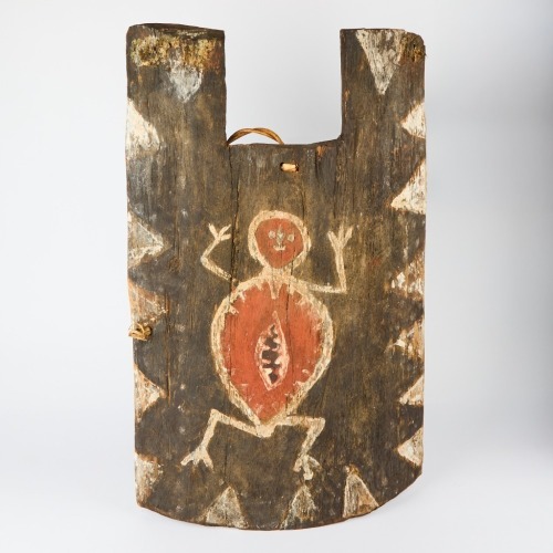 A Papua New Guinea Shoulder Shield. Southern Highlands, Mendi Valley