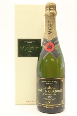 (1) 1996 Moet & Chandon Grand Vintage Brut, Champagne (GB)