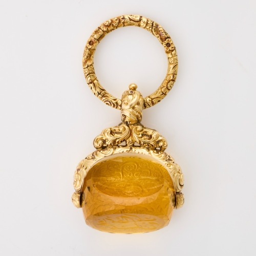 13ct to 15ct Antique Yellow Gold, Citrine Wax Seal Pendant