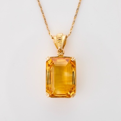 12ct Yellow Gold, 42cm Rectangular Cut Citrine Pendant Necklace