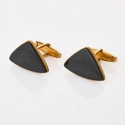 9ct Yellow Gold, Triangular Onyx Cufflinks