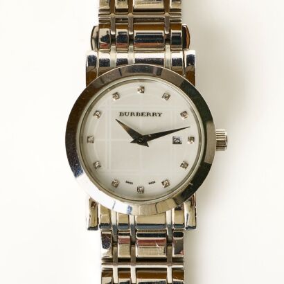 Stainless Steel, 28mm Burberry Heritage Quartz Wristwatch