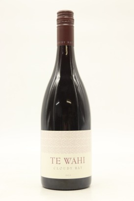 (1) 2011 Cloudy Bay Te Wahi Pinot Noir, Central Otago