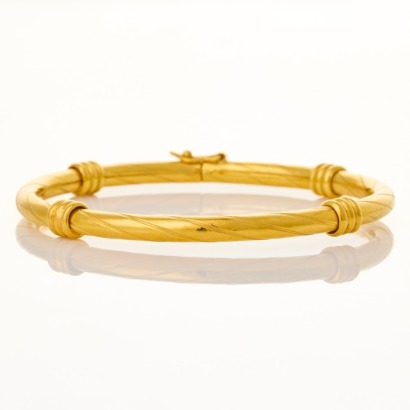 22ct Yellow Gold, Vintage, Hollow Twist Bangle Bracelet