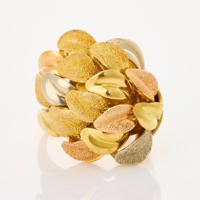 18ct Tri-Colour Gold, Italian Made, Foliage Dome Dress Ring
