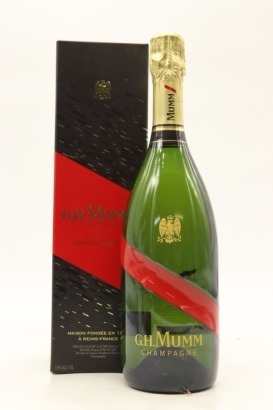 (1) NV G.H. Mumm Cordon Rouge Brut, Champagne (GB)